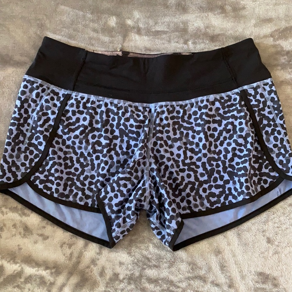 LULULEMON Run Speed Up Shorts 2.5”  Sz 6